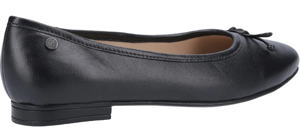 naomi slip on 1